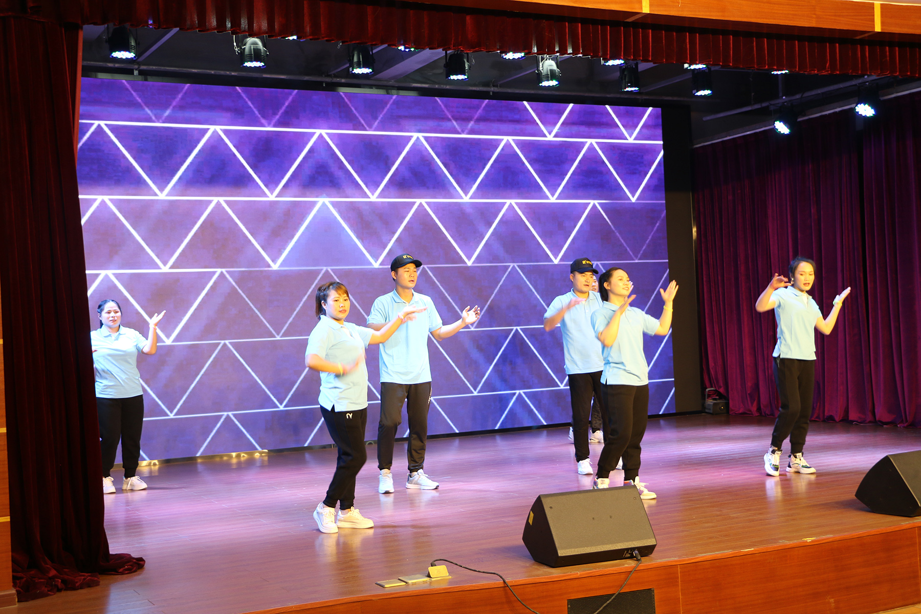 2021年天顺娱乐化学迎新联欢晚会《笑纳》